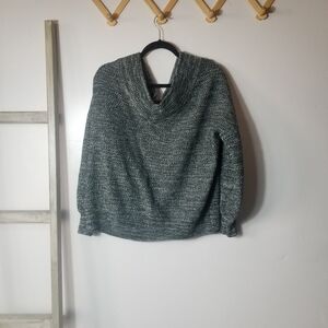NWOT ZENANA WOMEN'S GREEN AND WHITE SWEATER SIZE LARGE